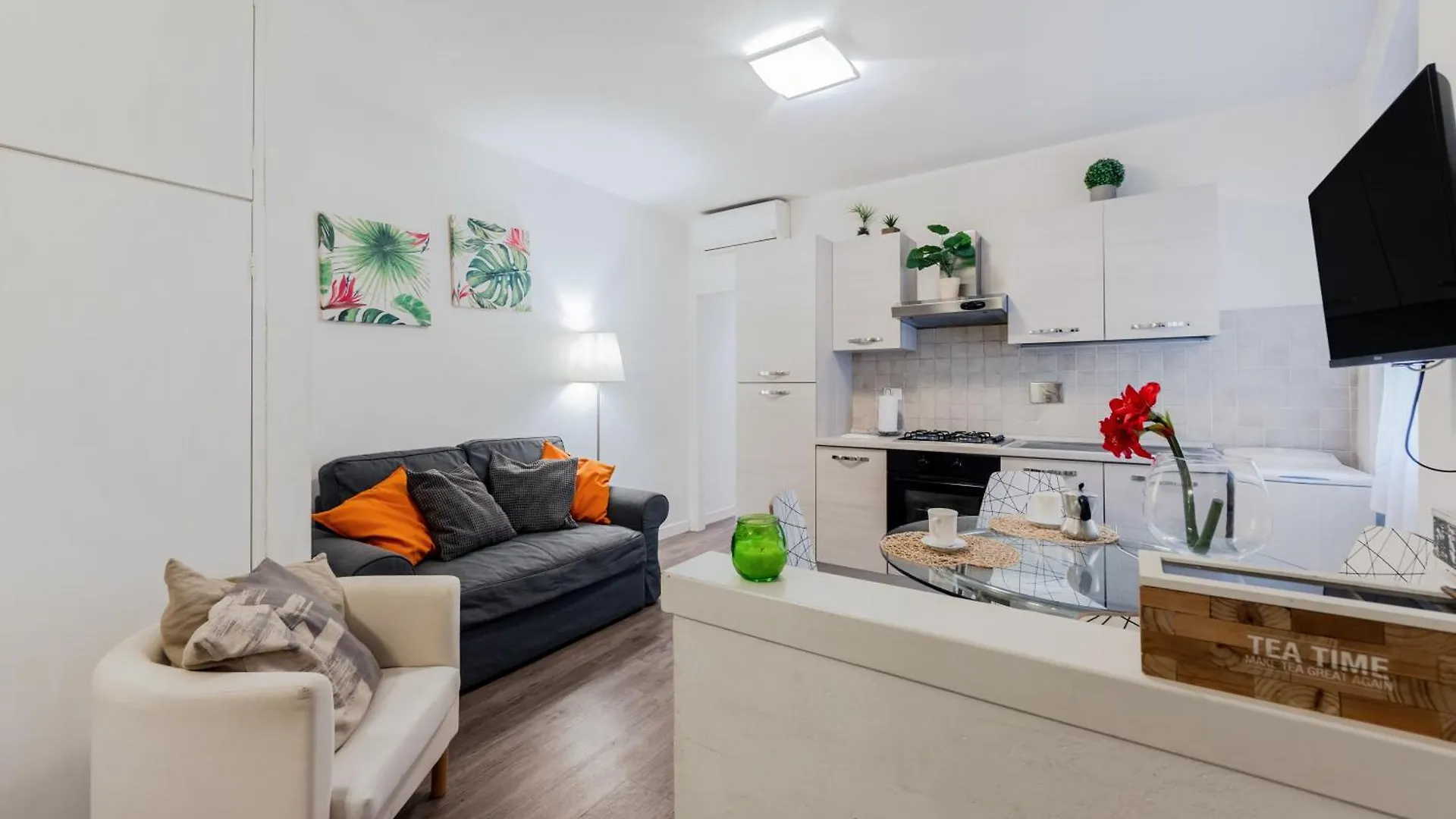 Ponte Vecchio & Boboli Modern Apartment location